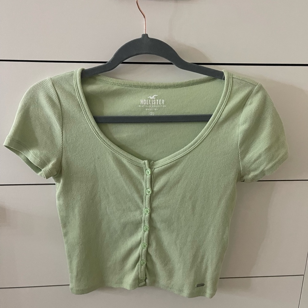 Hollister light green cropped button up